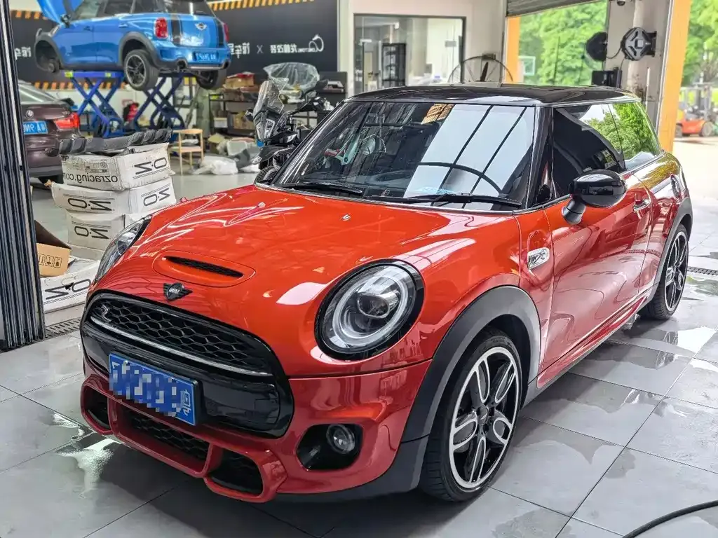 MINI Cooper (3-door) — фото 1
