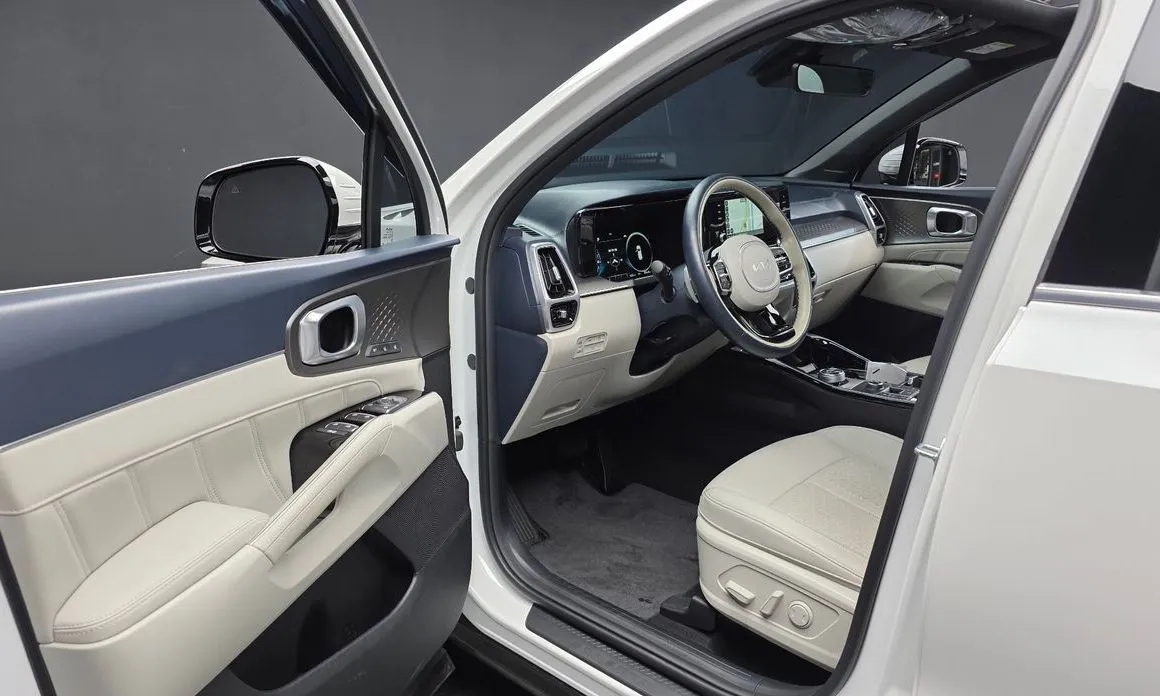 Kia Sorento — фото 6