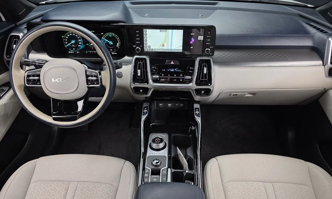 Kia Sorento — фото 9