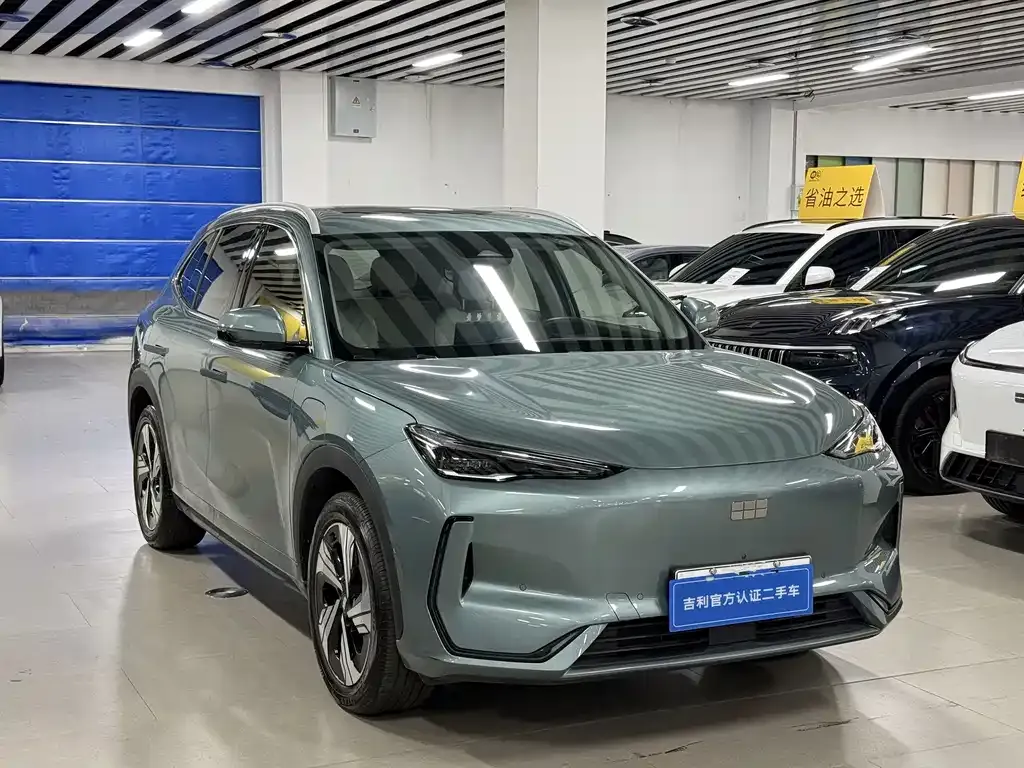 Geely Galaxy E5 — фото 10