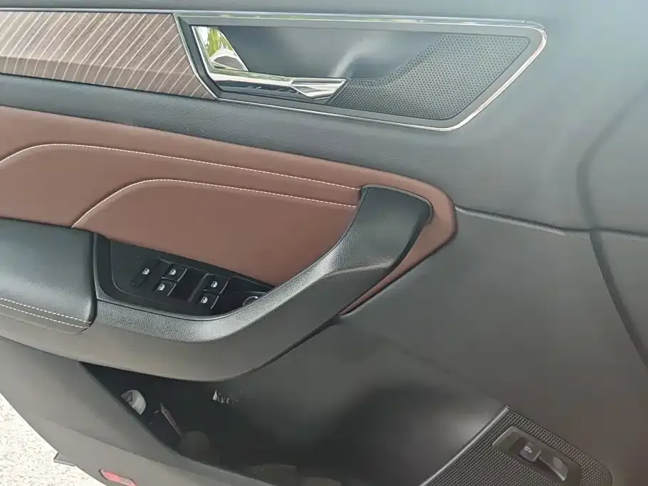 Skoda Kodiaq — фото 2