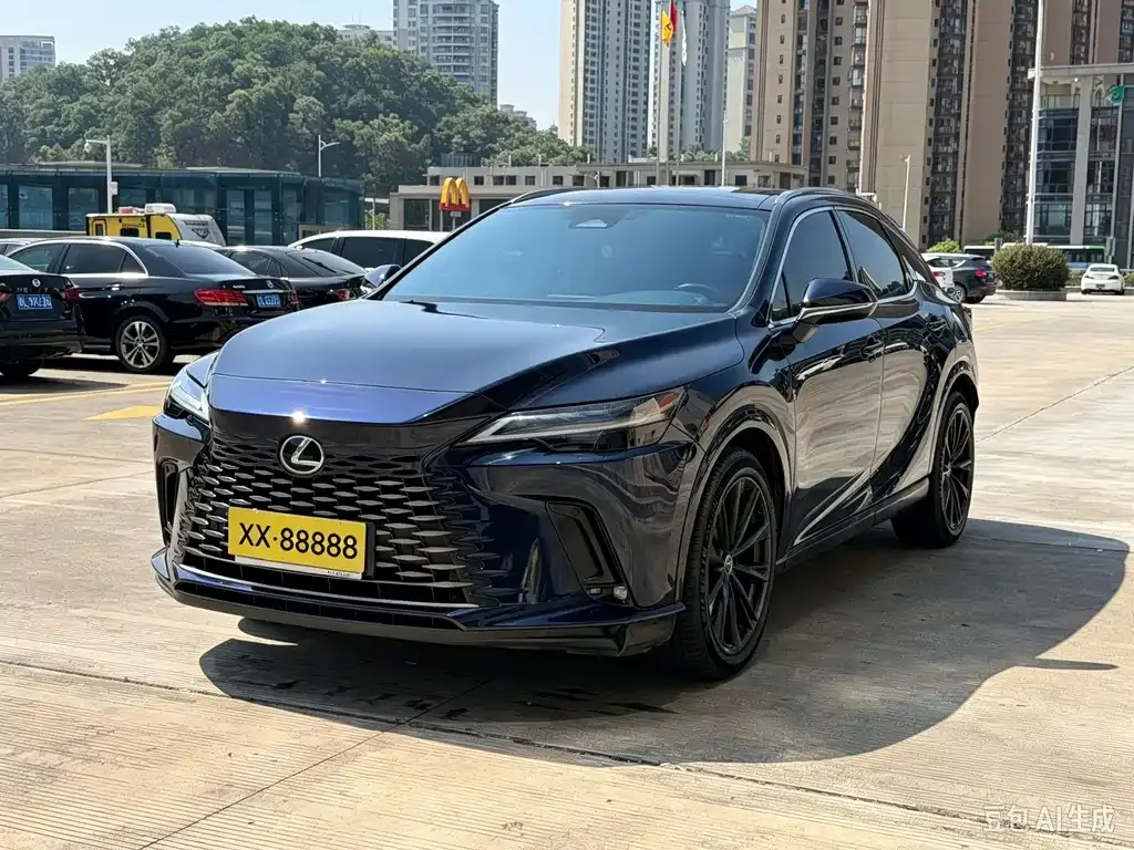 Lexus RX — фото 1