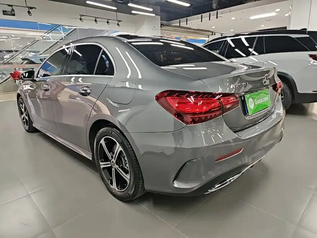 Mercedes-Benz A-Class — фото 9