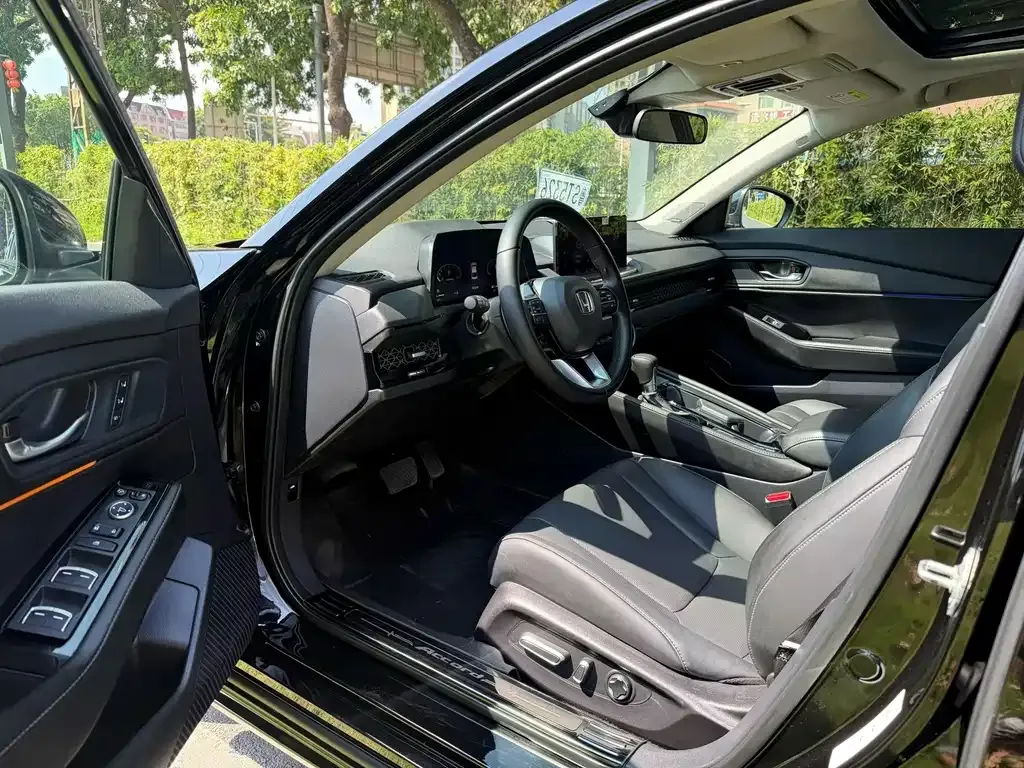 Honda Accord — фото 2