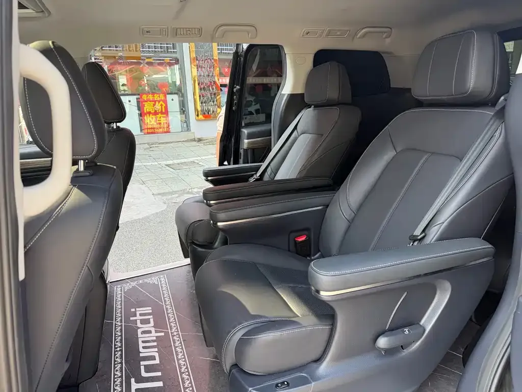 GAC Motor Trumpchi M8 — фото 4