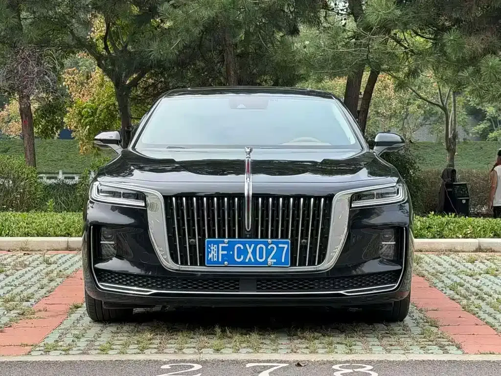 Hongqi H9 — фото 5