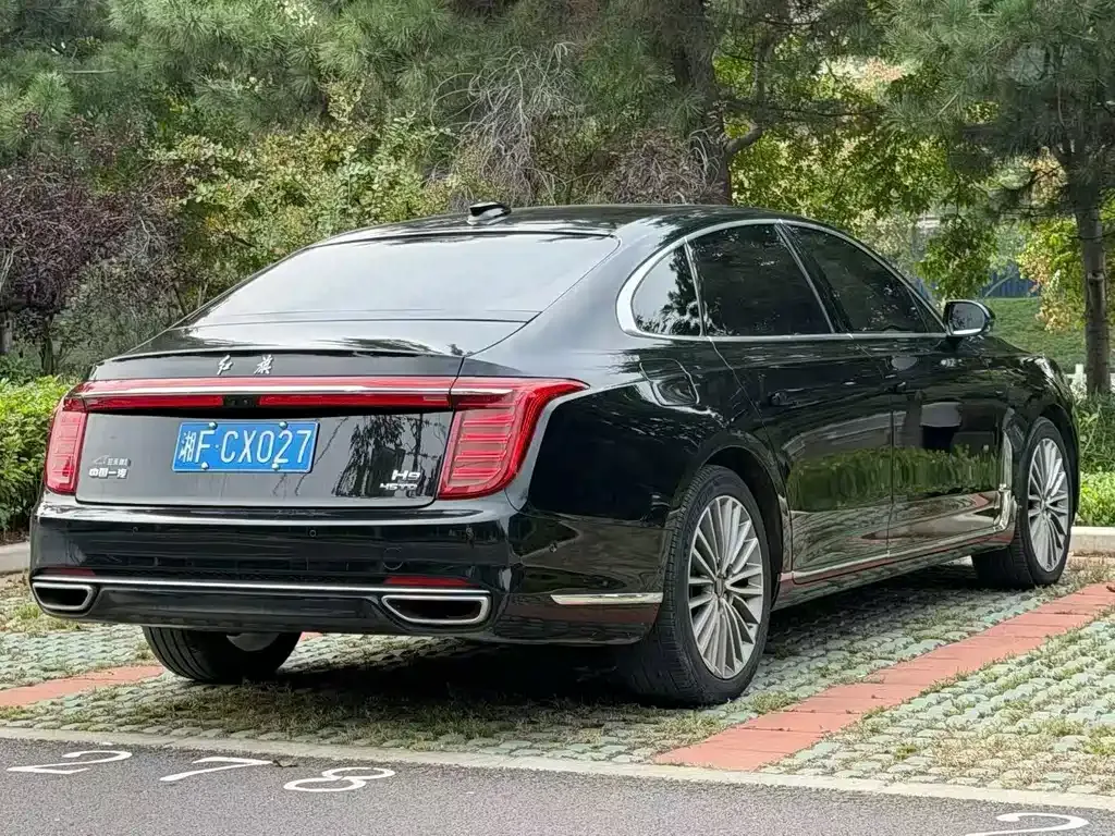Hongqi H9 — фото 7