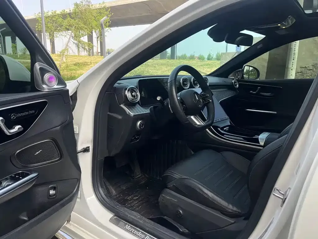 Mercedes-Benz C-Class — фото 8