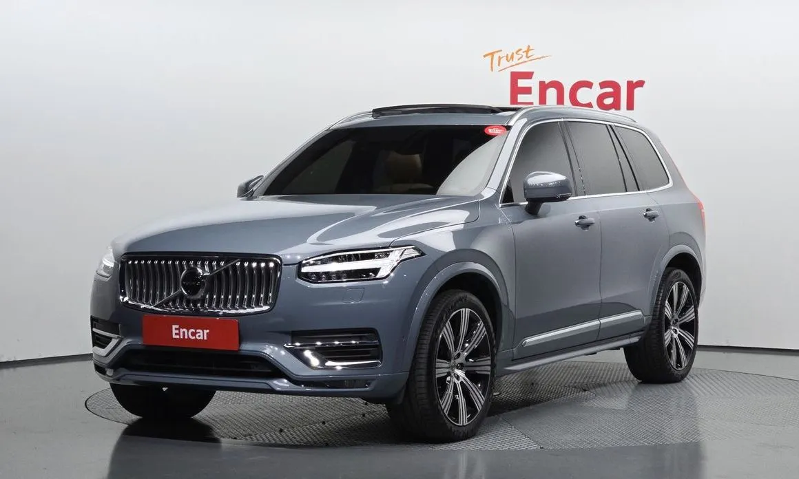 Volvo XC90 — фото 1