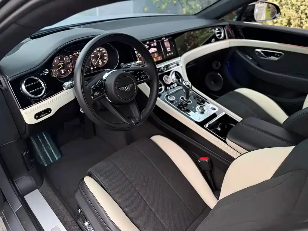 Bentley Continental — фото 9