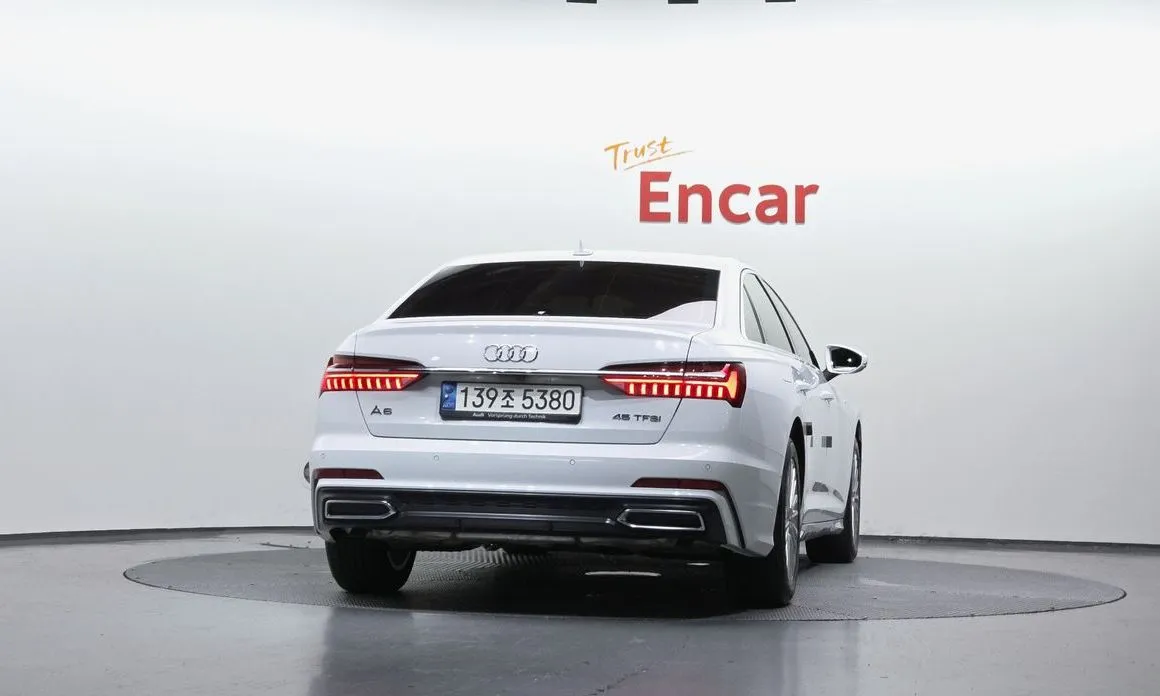 Audi A6 — фото 2