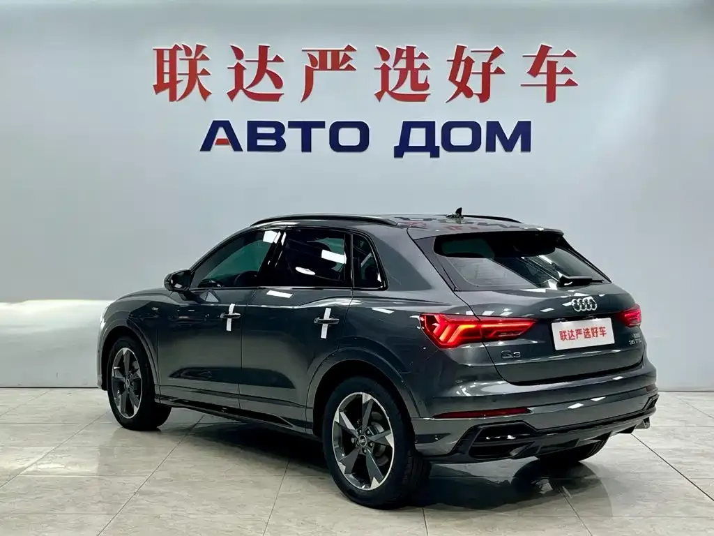 Audi Q3 — фото 10