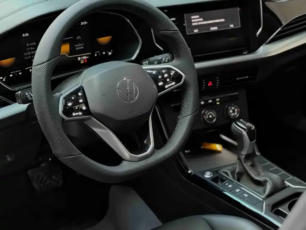 Volkswagen Passat — фото 6