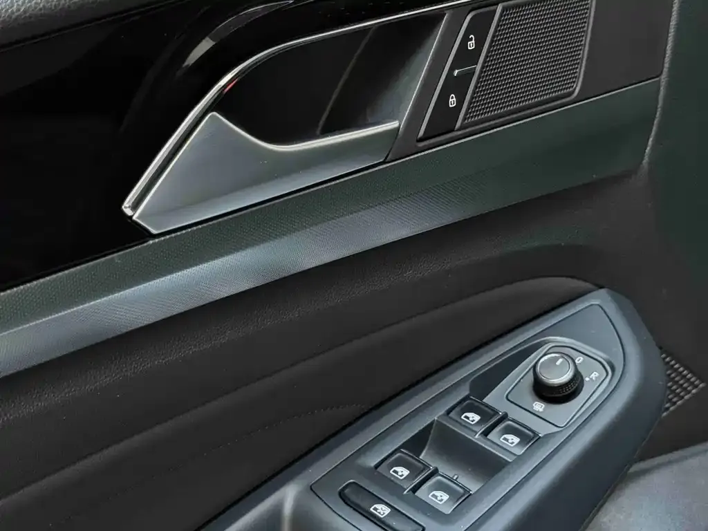 Volkswagen Passat — фото 8