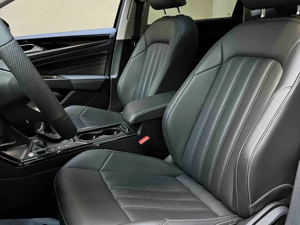 Volkswagen Passat — фото 9