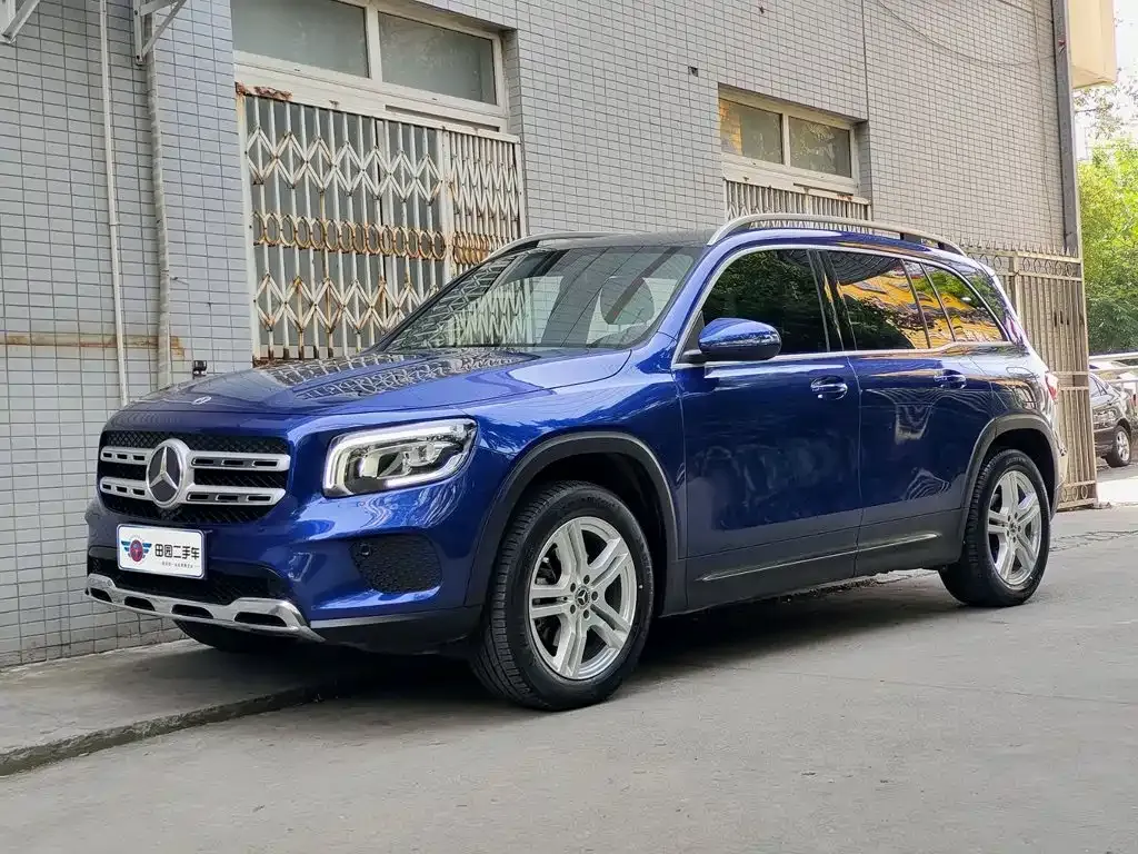 Mercedes-Benz GLB — фото 1