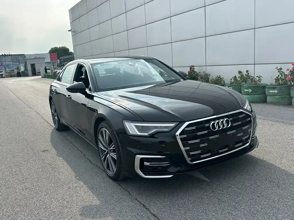 Audi A6L — фото 2
