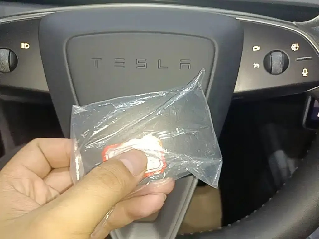 Tesla Model 3 — фото 10