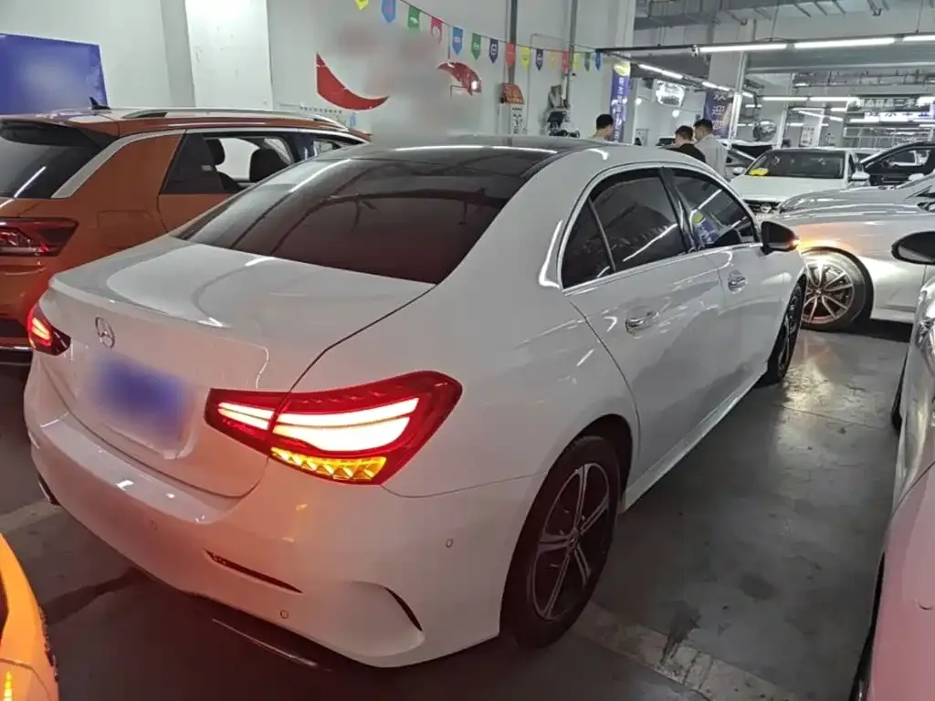 Mercedes-Benz A-Class — фото 10
