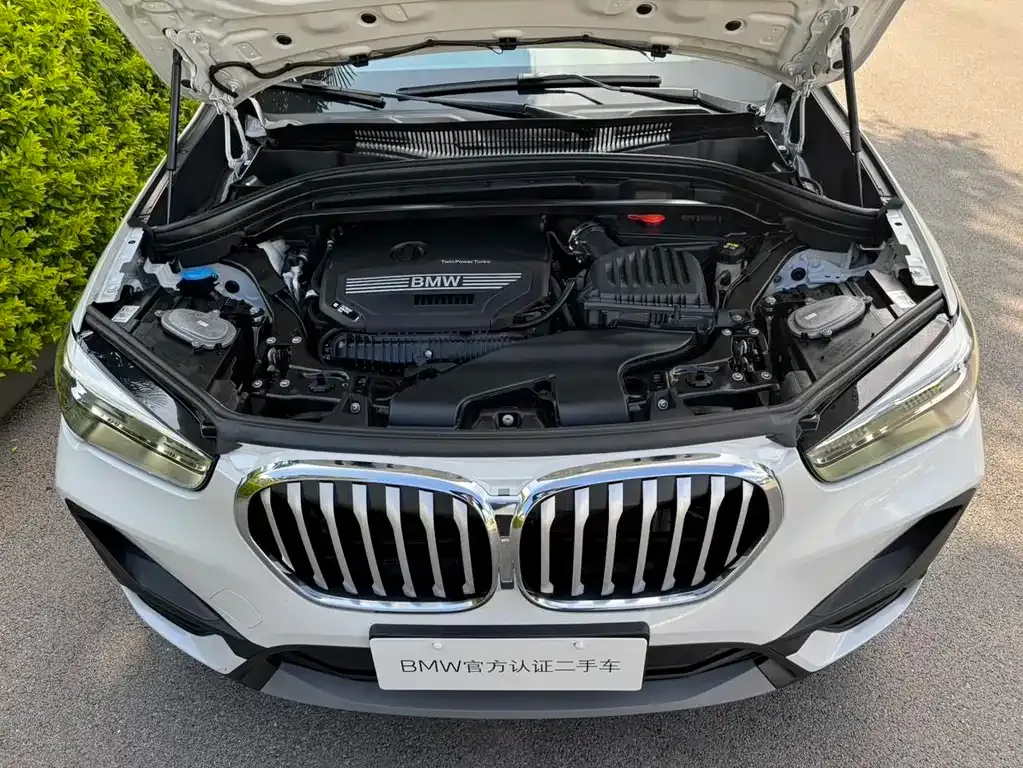 BMW X1 — фото 10