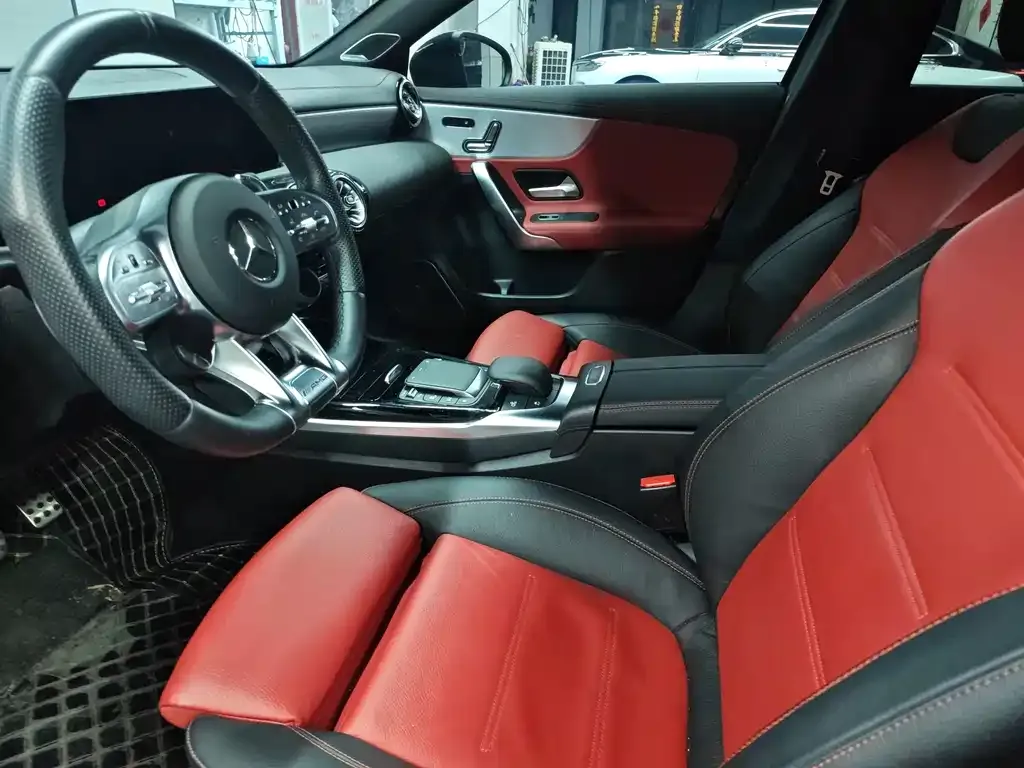 Mercedes-Benz A-Class AMG — фото 9