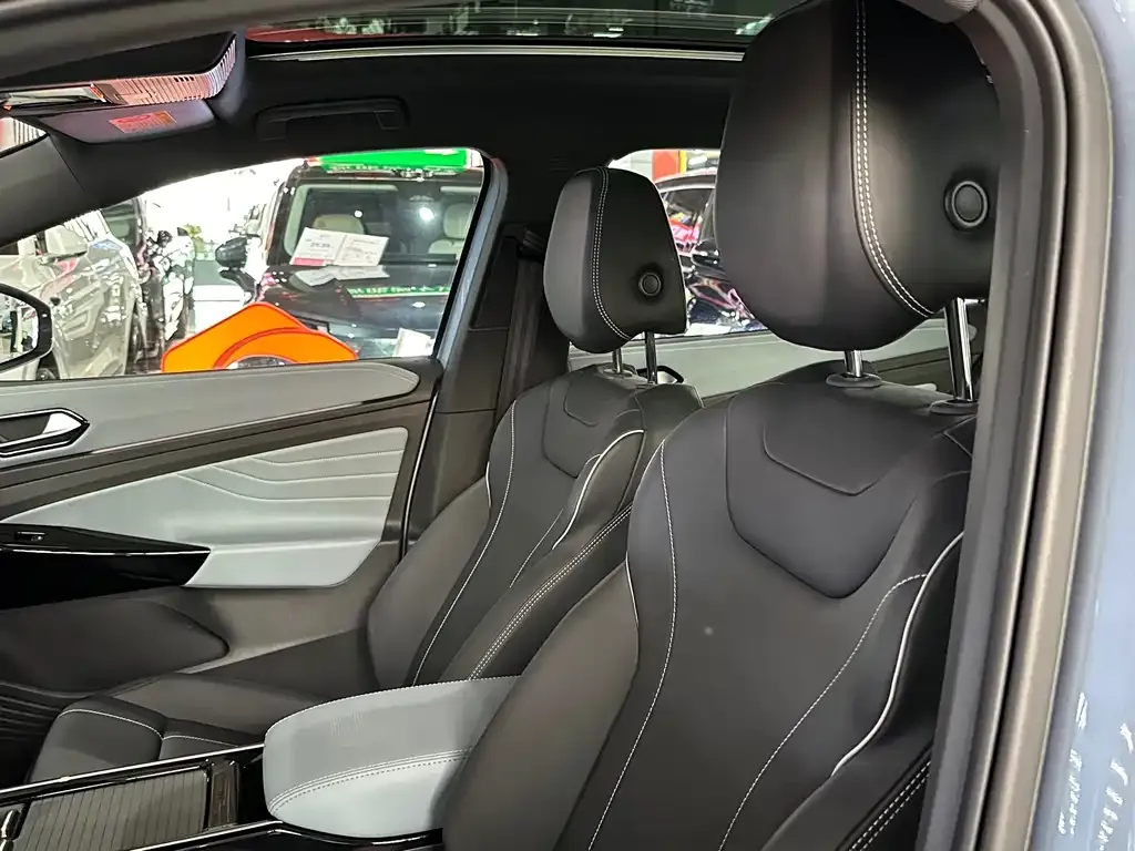 Volkswagen ID.4 X — фото 6