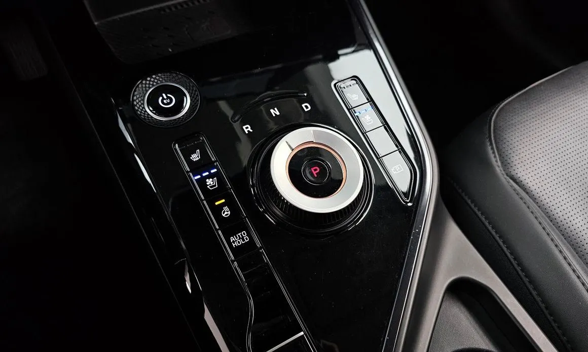 Kia Niro — фото 10