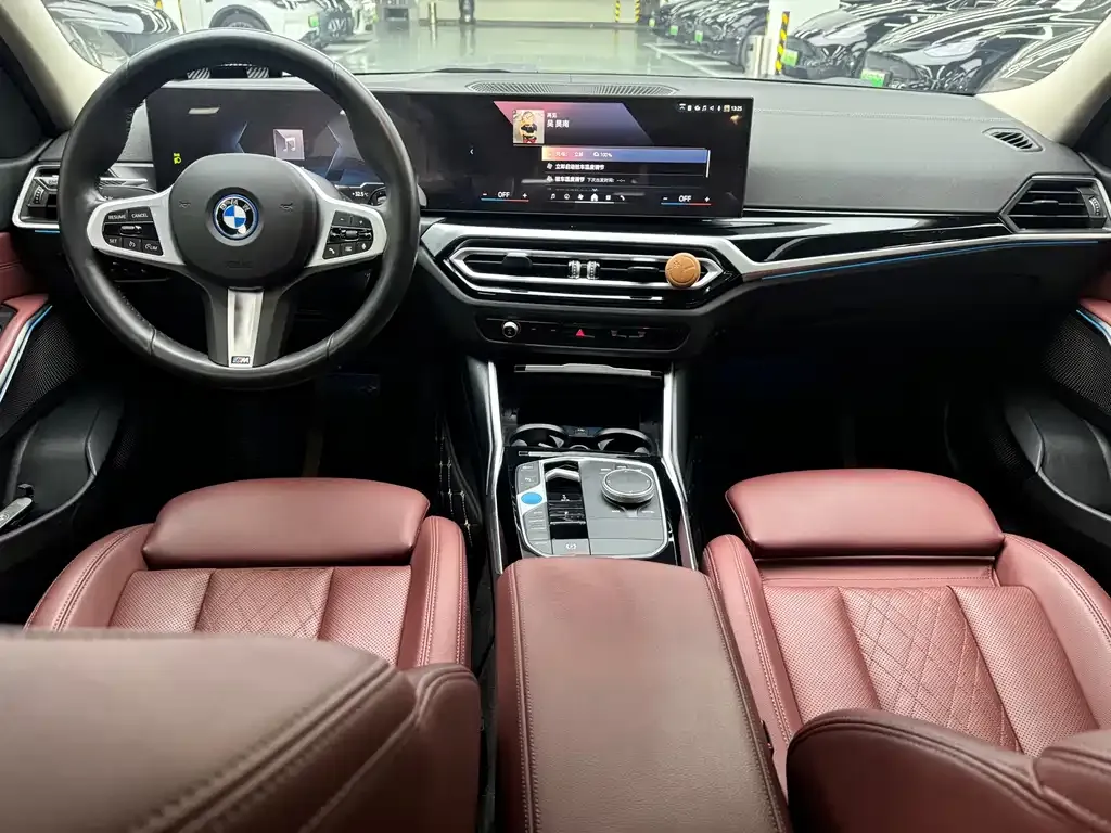 BMW i3 — фото 8