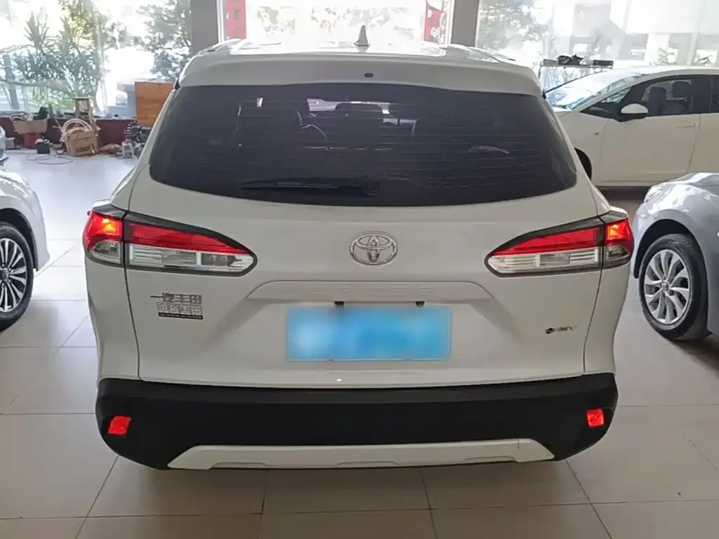Toyota Corolla Cross — фото 9