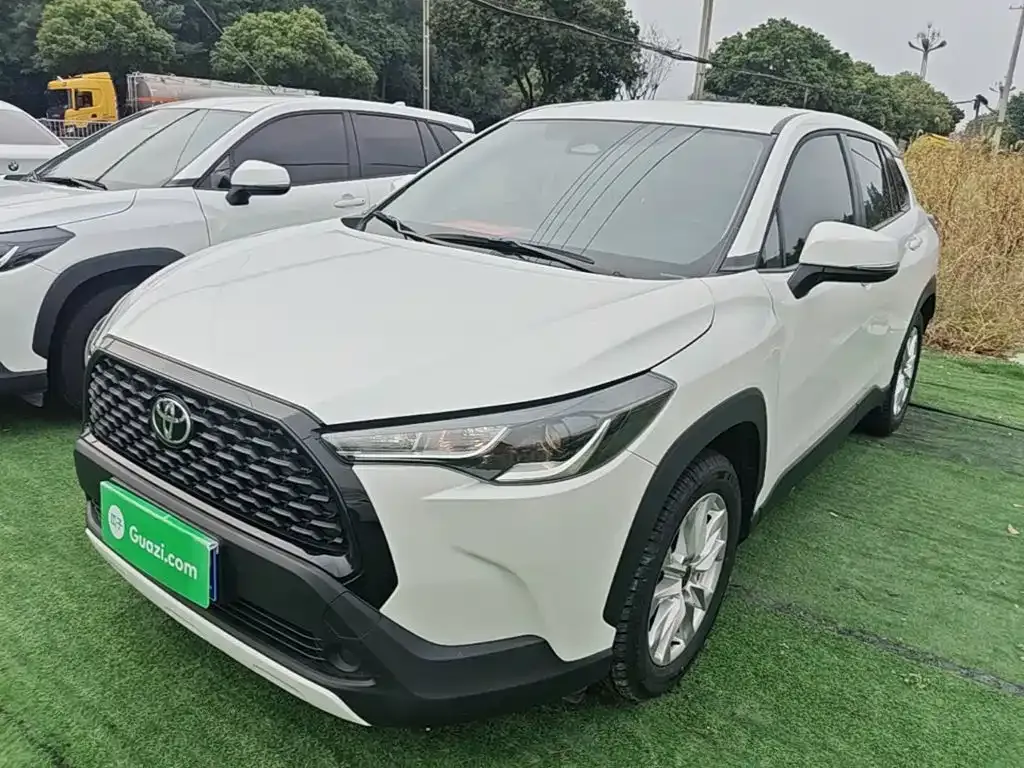 Toyota Corolla Cross — фото 1