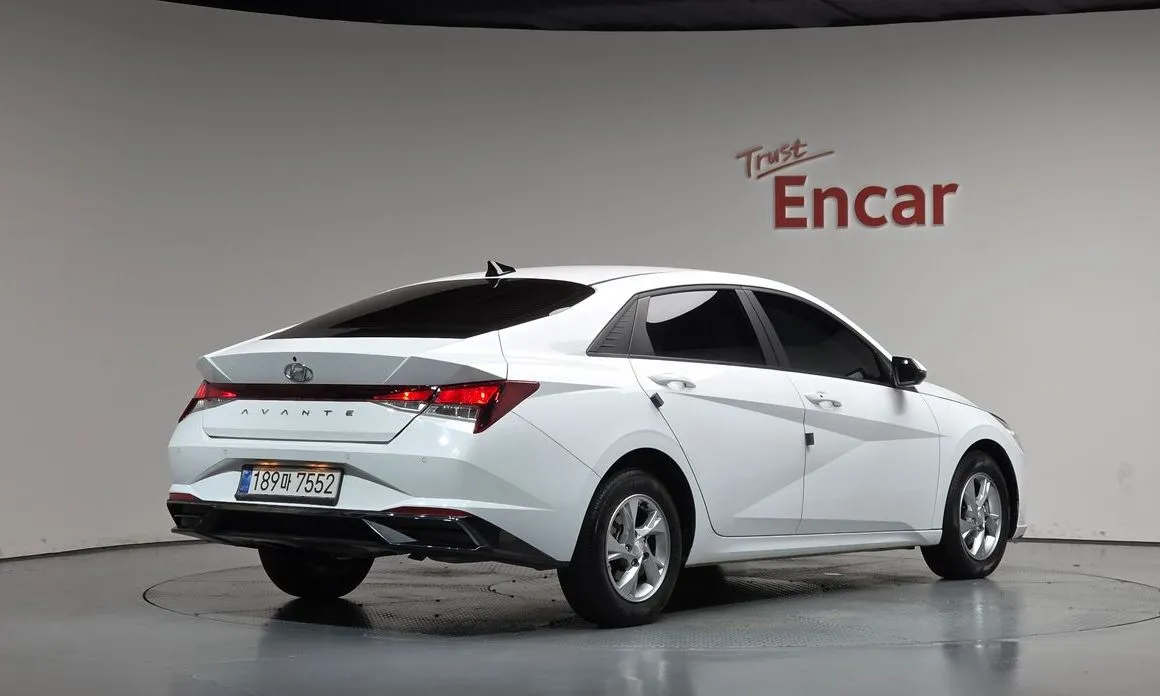 Hyundai AVANTE — фото 4