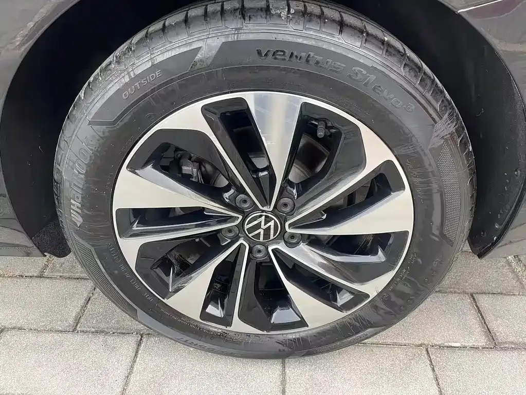 Volkswagen Passat — фото 8