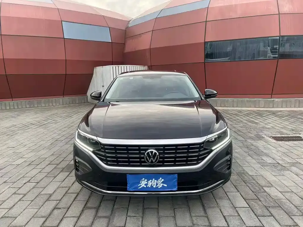 Volkswagen Passat — фото 3