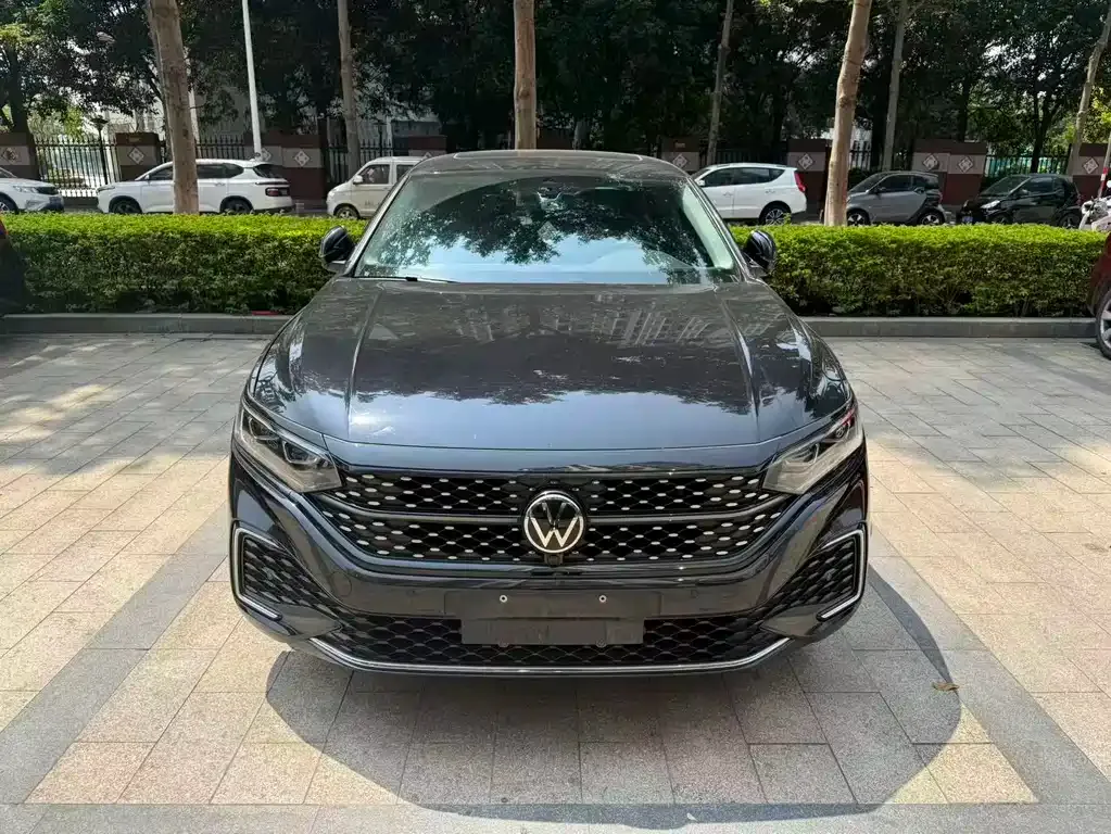 Volkswagen Passat — фото 4