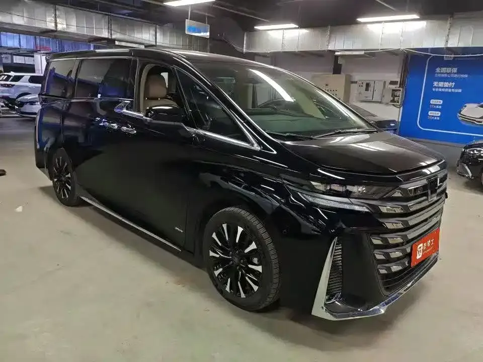 Toyota Vellfire — фото 5