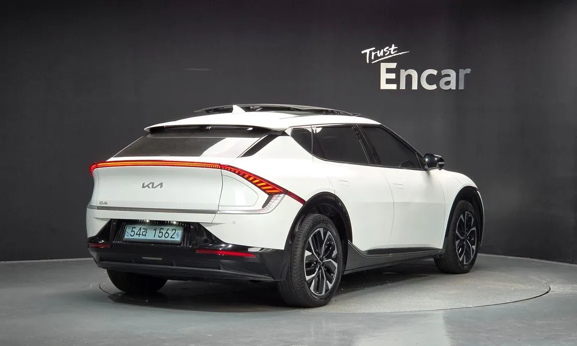 Kia EV6 — фото 6