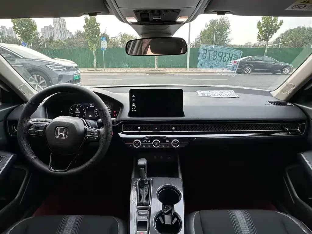 Honda Civic — фото 3
