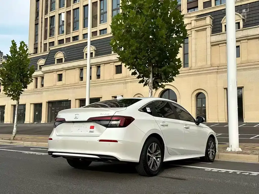Honda Civic — фото 9