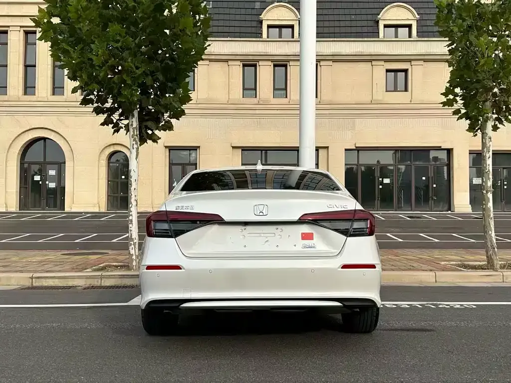 Honda Civic — фото 7