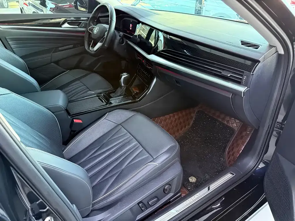 Volkswagen Passat — фото 8