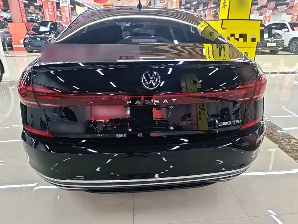 Volkswagen Passat — фото 9