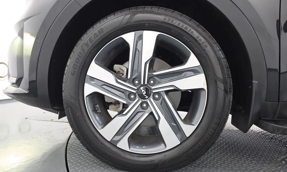 Kia Sorento — фото 10