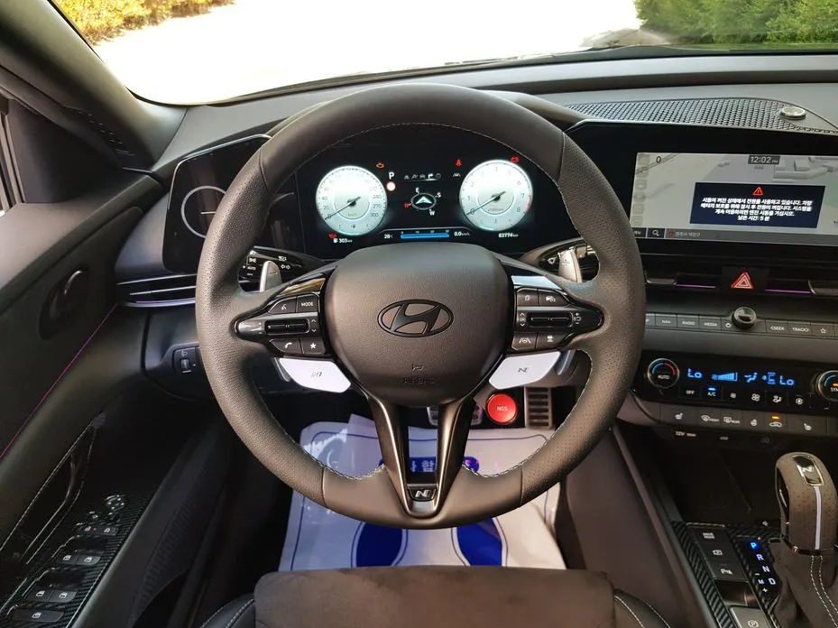 Hyundai AVANTE — фото 8
