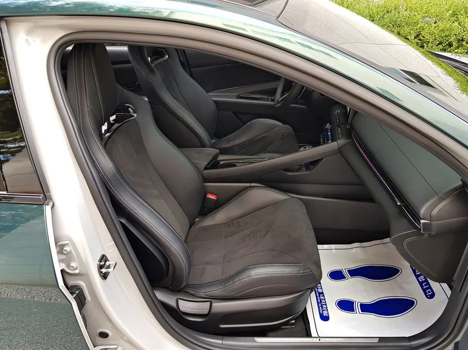 Hyundai AVANTE — фото 4