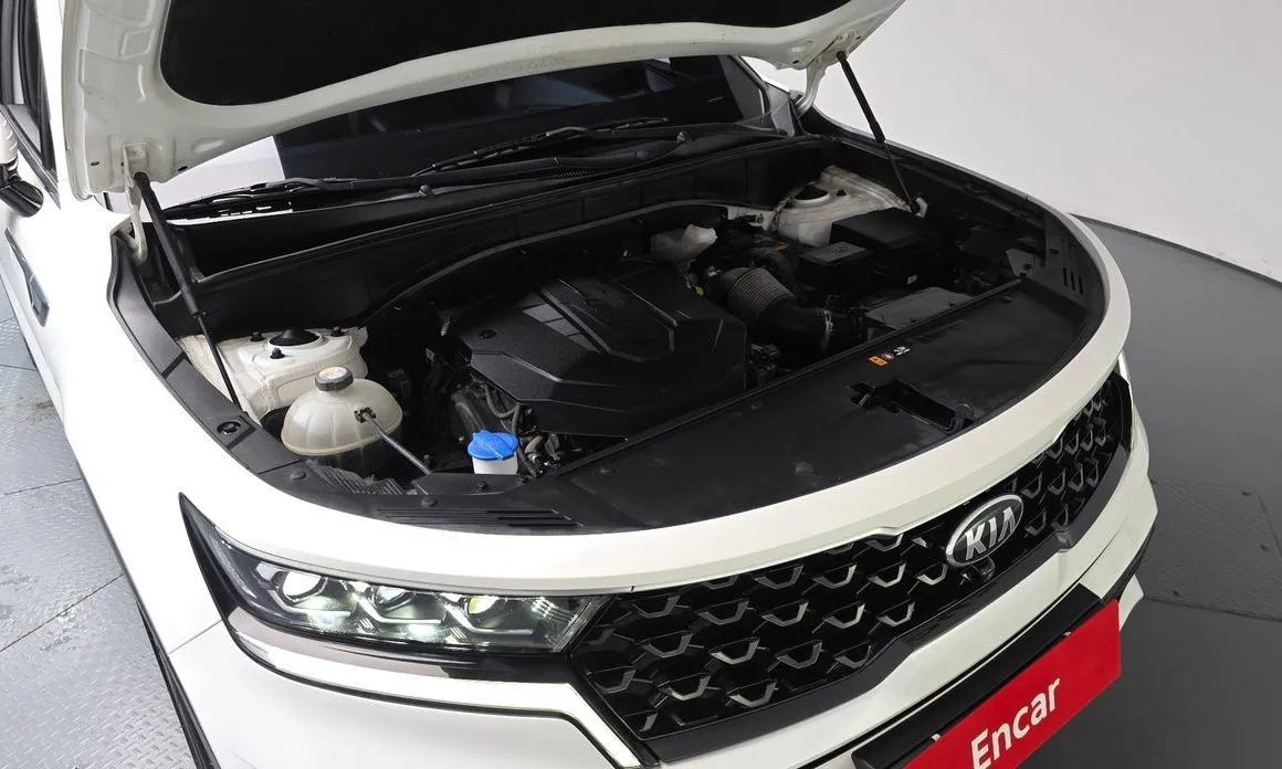 Kia Sorento — фото 10