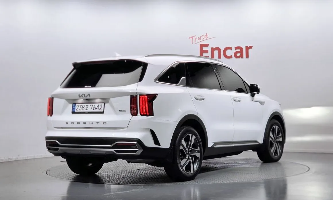 Kia Sorento — фото 4
