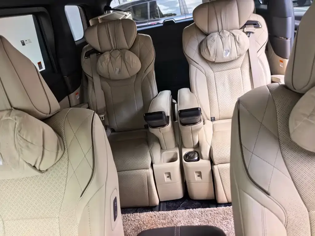 Toyota Alphard — фото 3