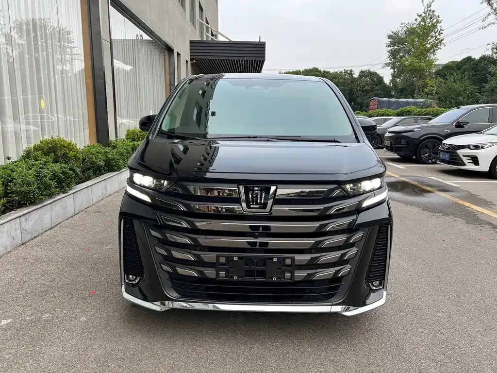 Toyota Vellfire — фото 5