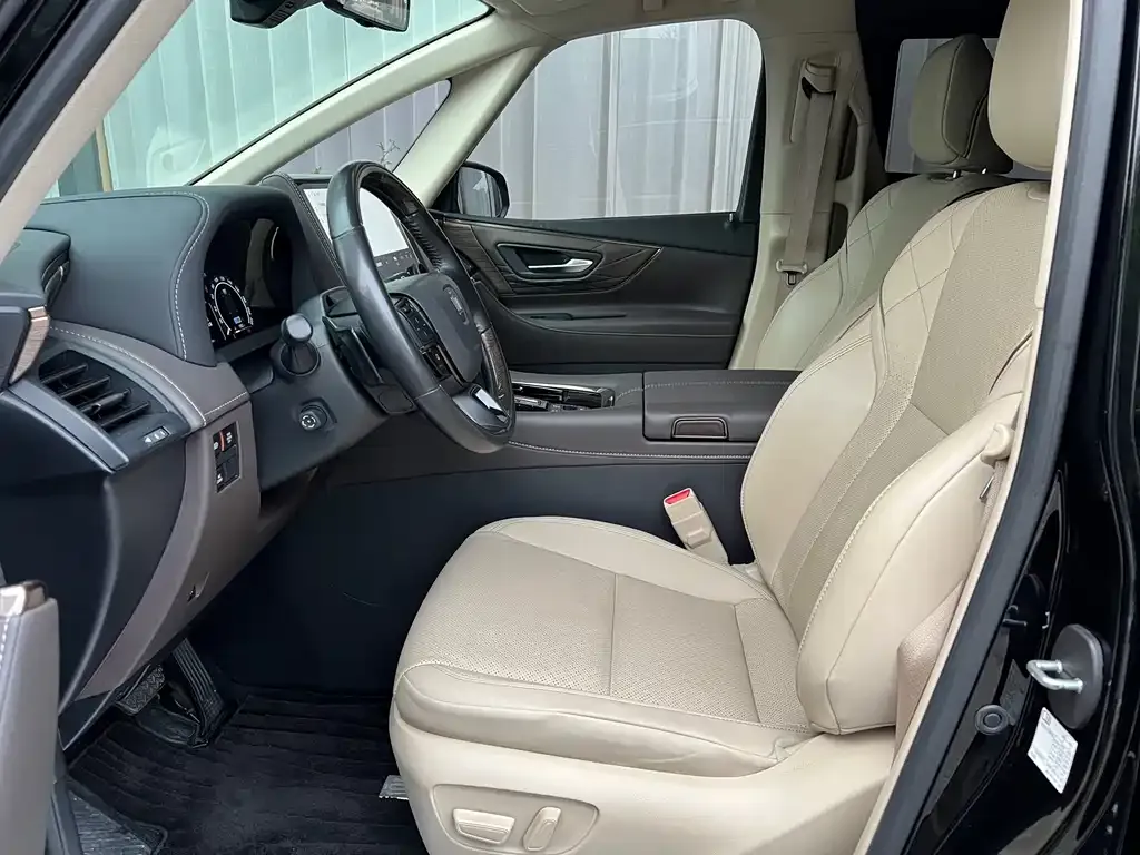 Toyota Vellfire — фото 2