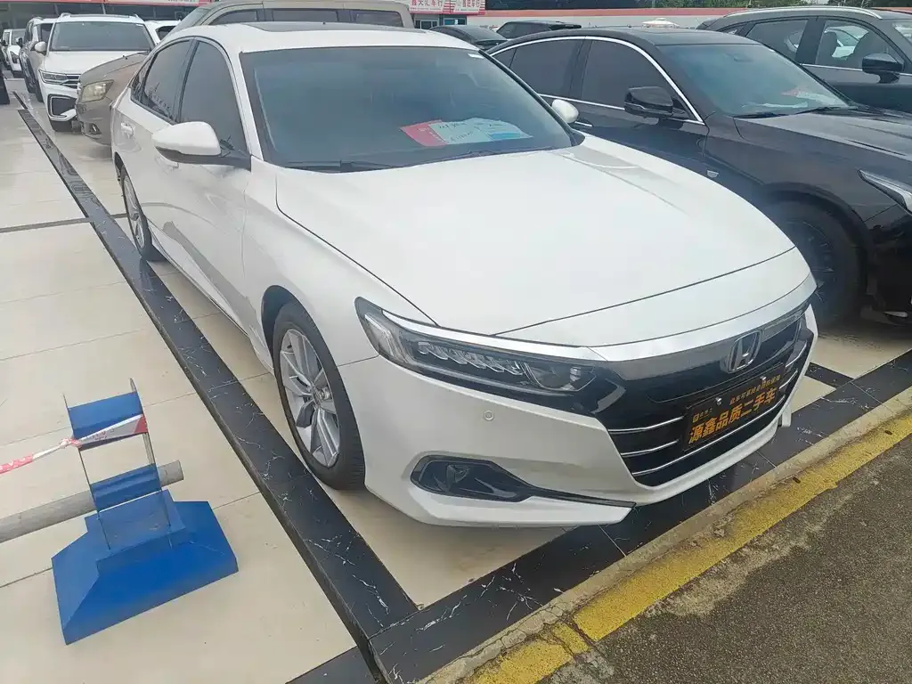 Honda Accord — фото 2